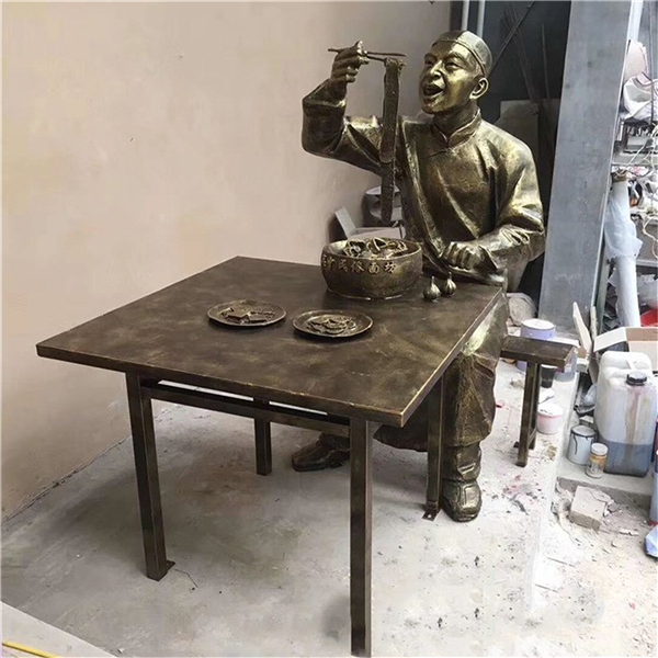 寬面銅雕塑.jpg 寬面銅雕塑.jpg