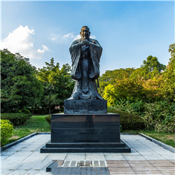 室外大型孔子雕像 室外大型孔子雕像