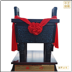 鑄銅關(guān)公 古代青銅大方鼎