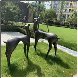 公園小鹿銅雕 公園小鹿銅雕